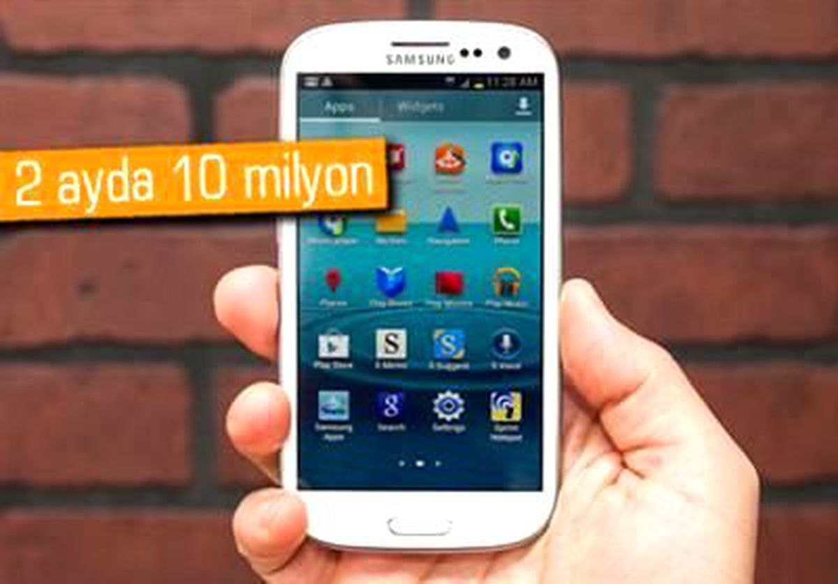 Samsung Galaxy S3 10 Milyon Sattı
