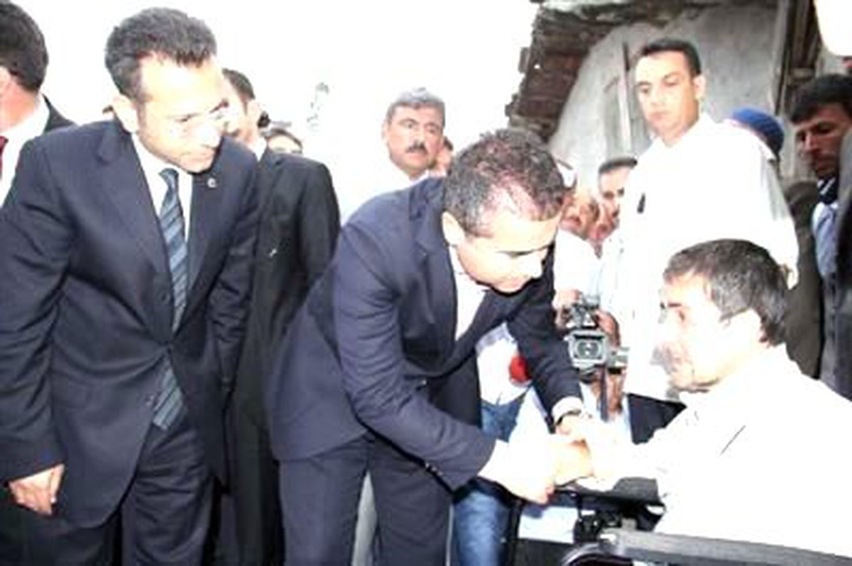 Şehit Teğmen\'in Memleketi Vezirköprü\'de Yas Var
