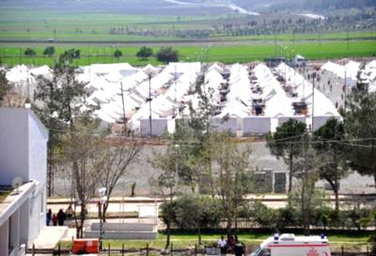 Suriyeliler\'in kaldığı çadır kentte 17 gözaltı