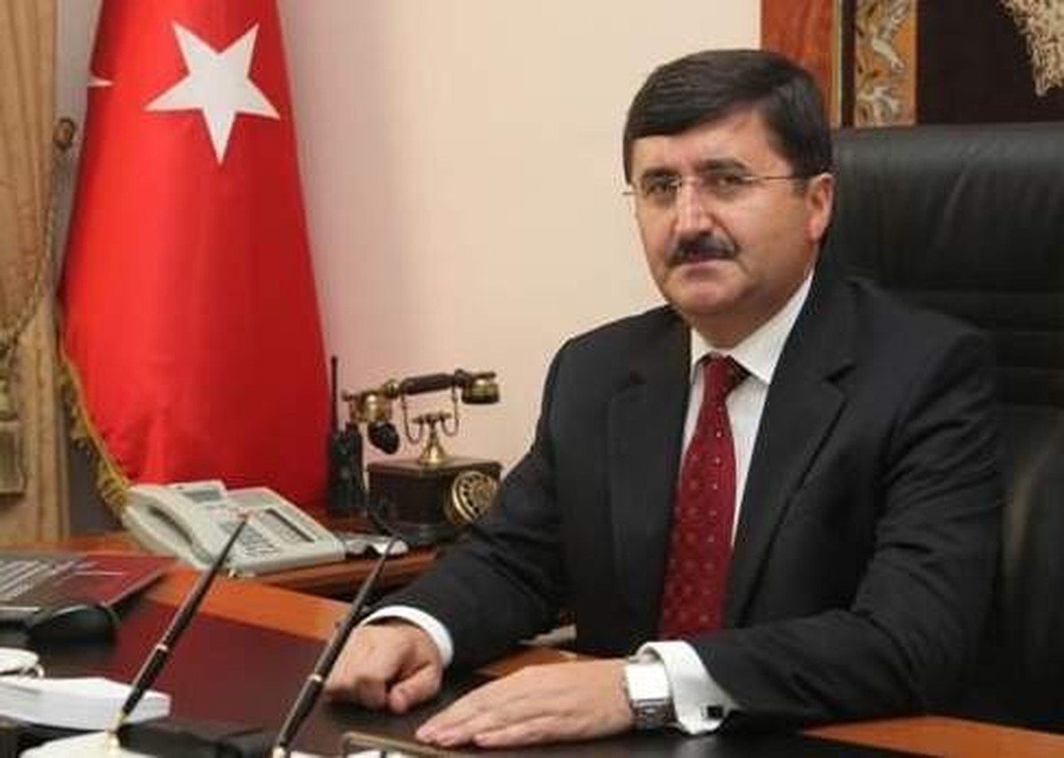 Vali Öz: "Basın, Demokrasinin Vazgeçilmez Unsurlarından"