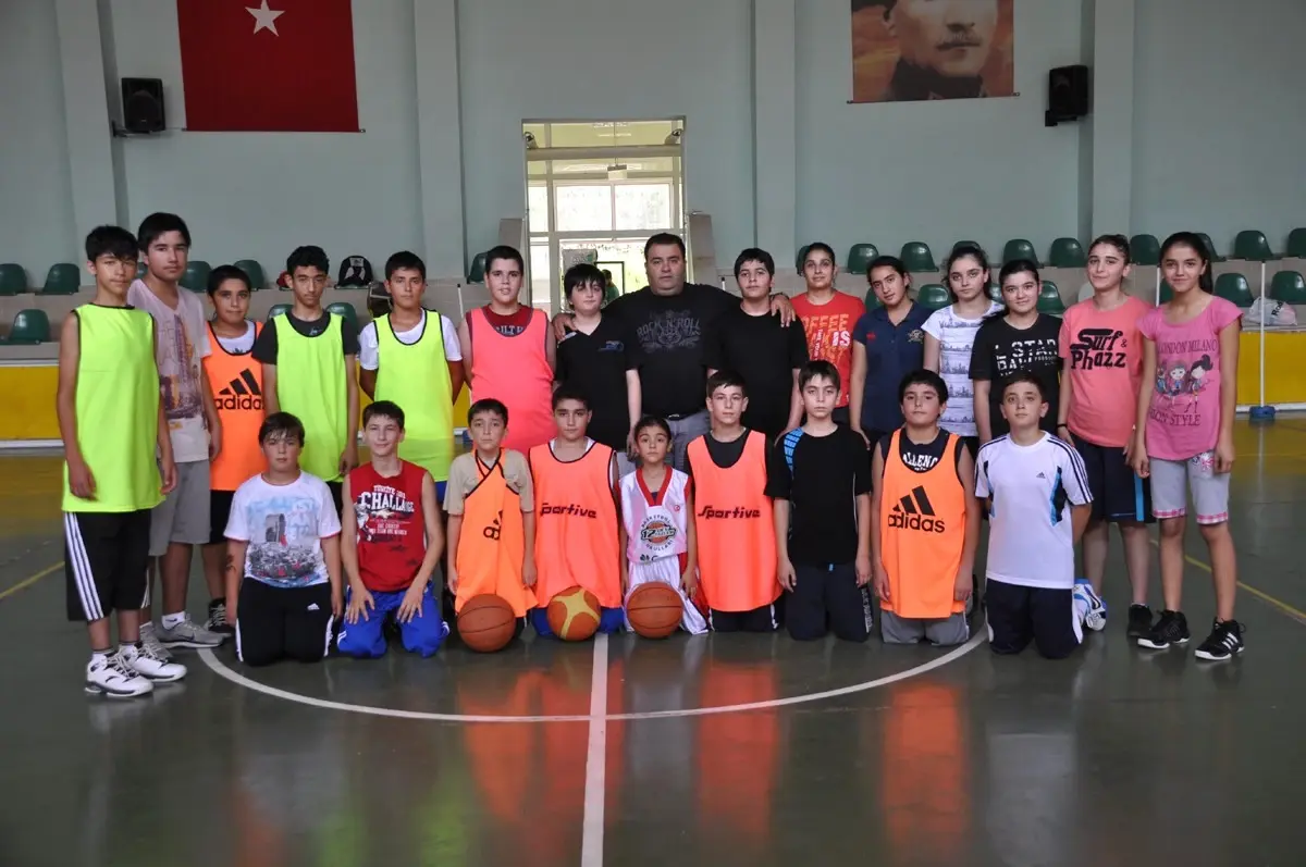 12 Dev Adam Çalışmalarını Sürdürüyor