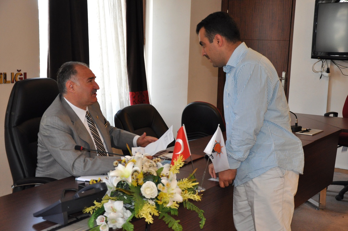 AK Parti Milletvekili Yılmaz, Vatandaşın Sorunlarını Dinliyor