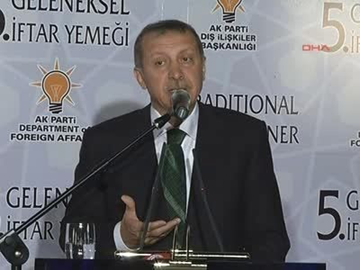 AK Parti\'nin Geleneksel Büyükelçiler İftarı