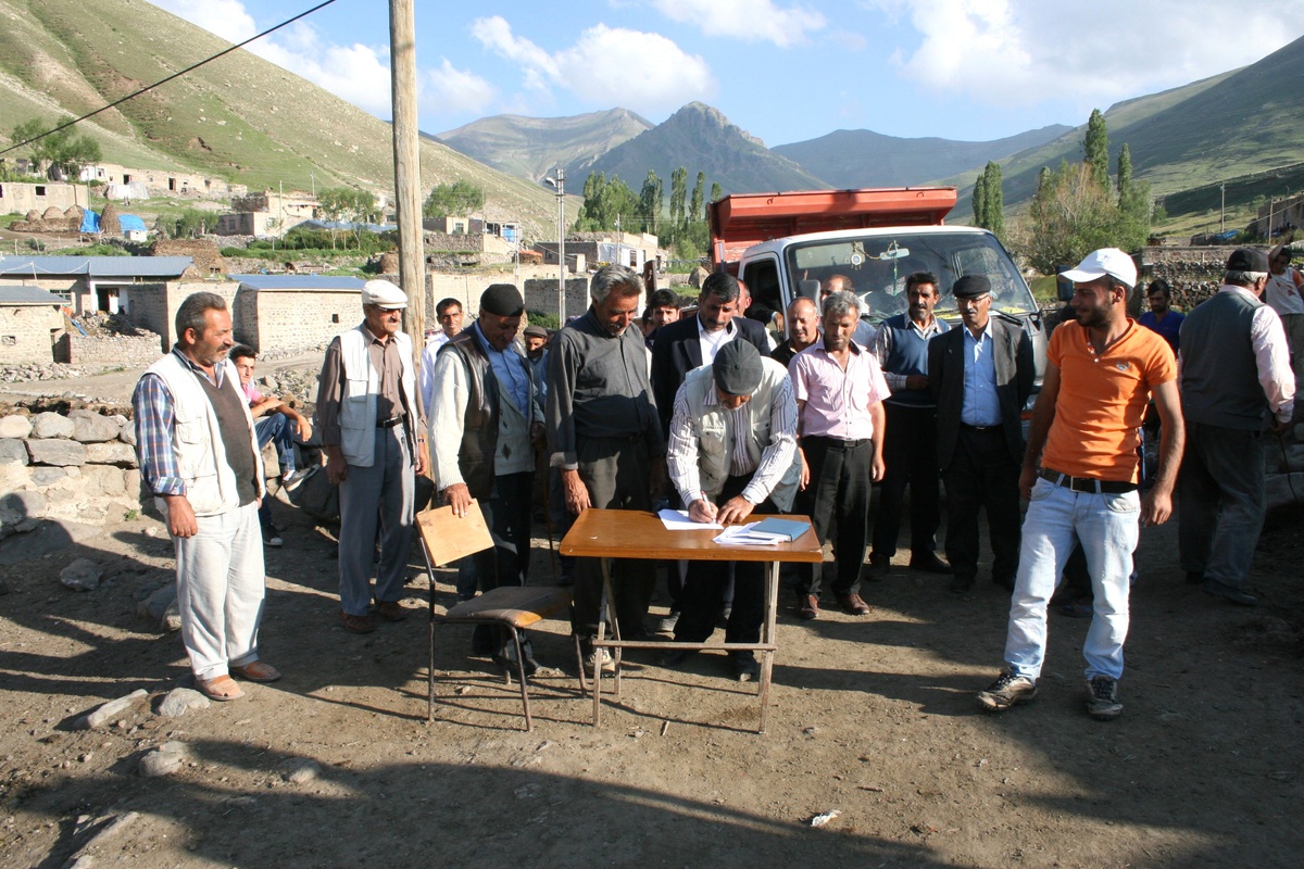 Arazi Davasının Çözümü İçin İmza Kampanyası Başlattılar