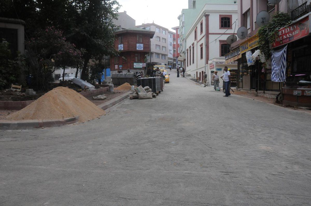 Bandırma\'da Sokaklar Yenileniyor