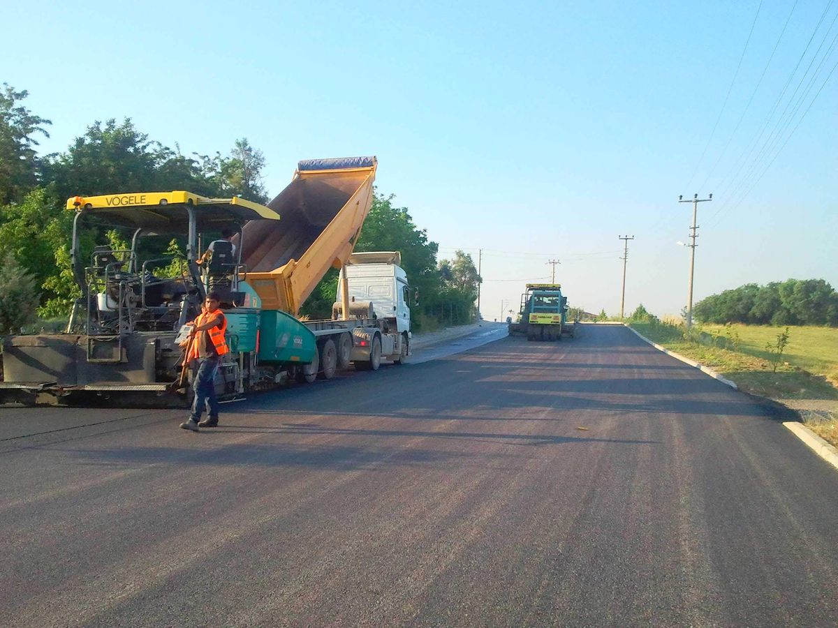 Başiskele\'de Asfalt Çalışması Sürüyor