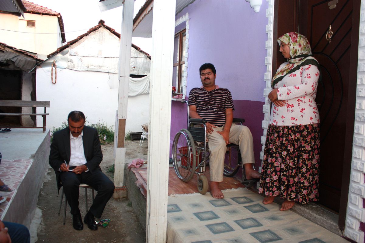Başkan Bayram\'dar İftar Öncesi Ev Ziyareti