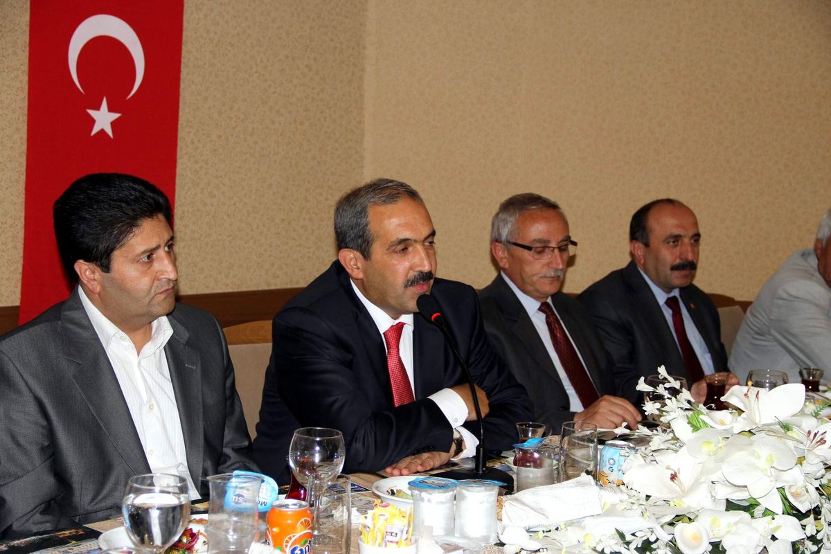 Belediye Birim Müdürleri İtfarda Bir Araya Geldi