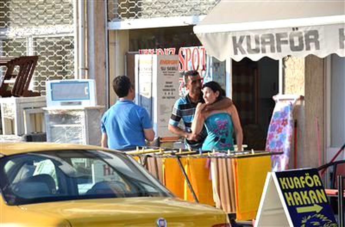 Boşandığı Eşini Rehin Aldı (1)