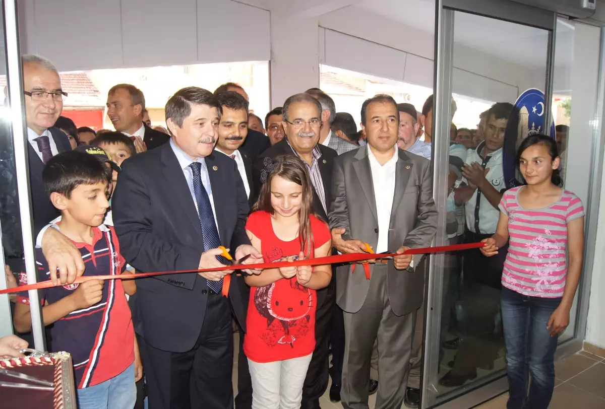 Çorum Belediyesi Necip Fazıl Kısakürek Gençlik Merkezi Açıldı