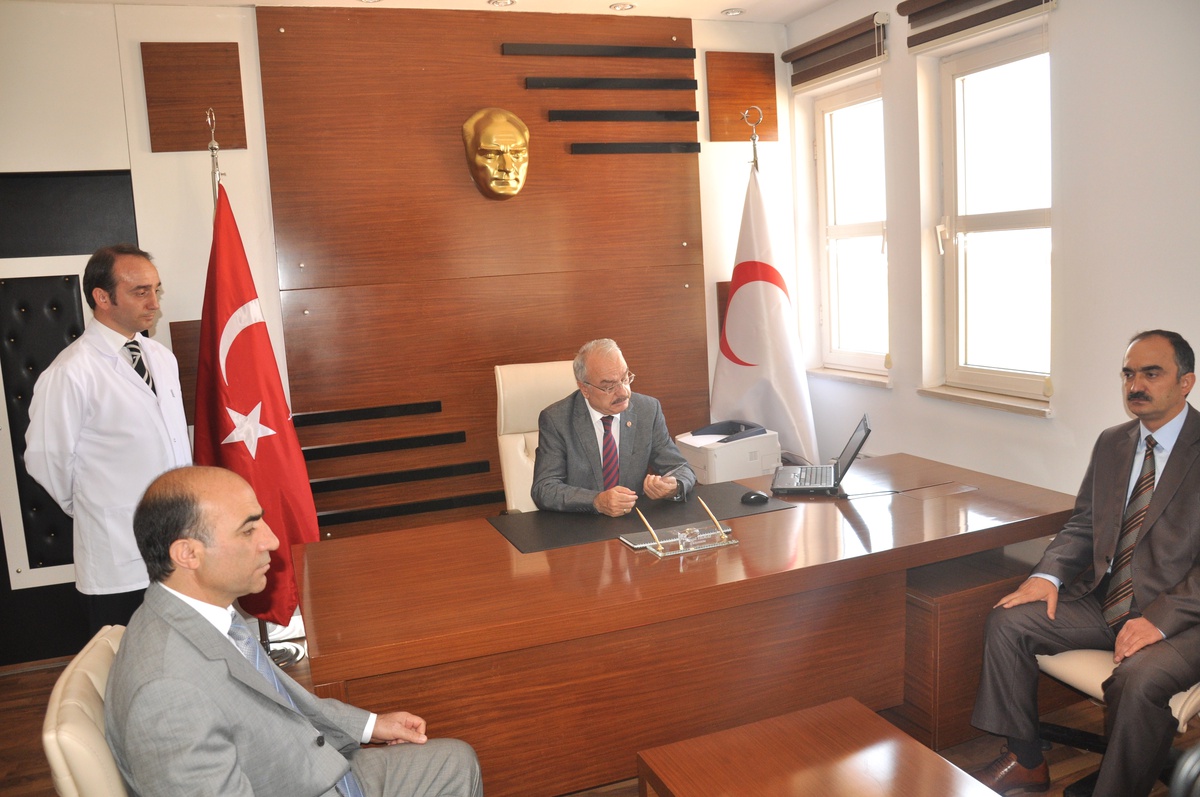 Erzincan Valisi Yenigün, Yaralı Askerleri Ziyaret Etti