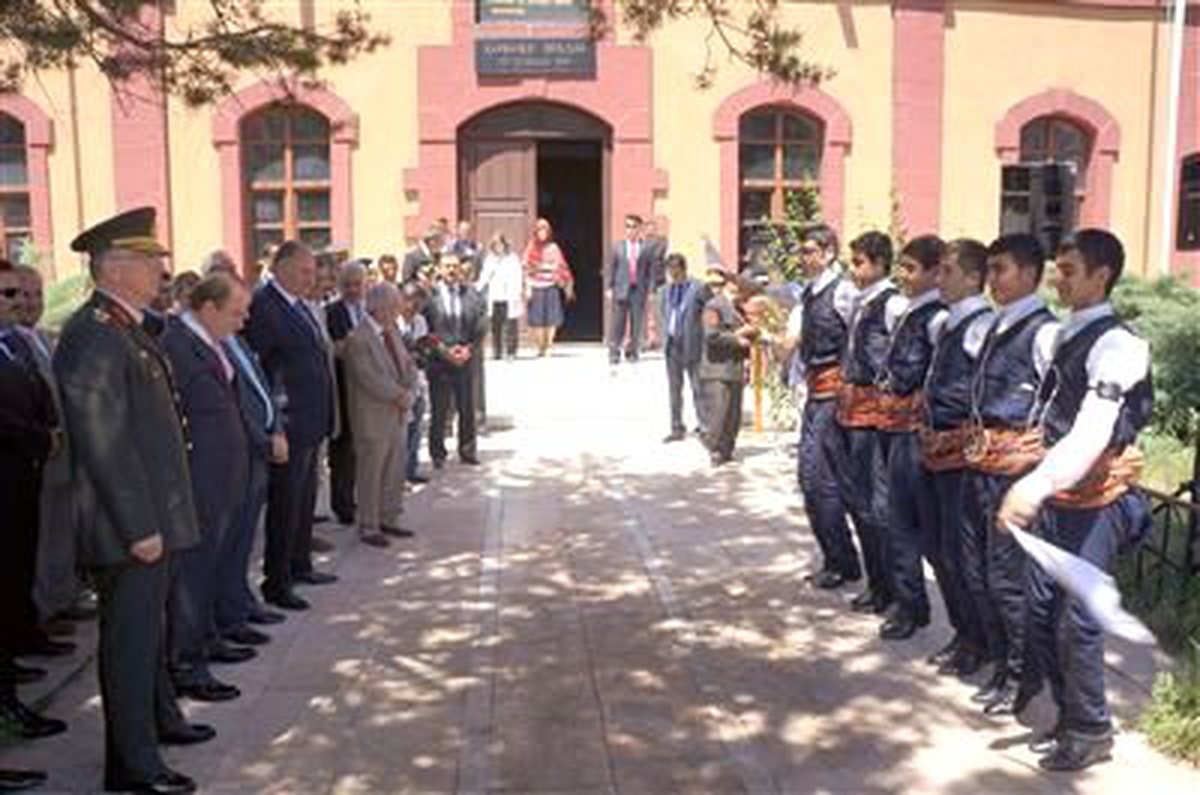 Erzurum Kongresi\'nin 93. Yıl Dönümü Törenlerle Kutlandı