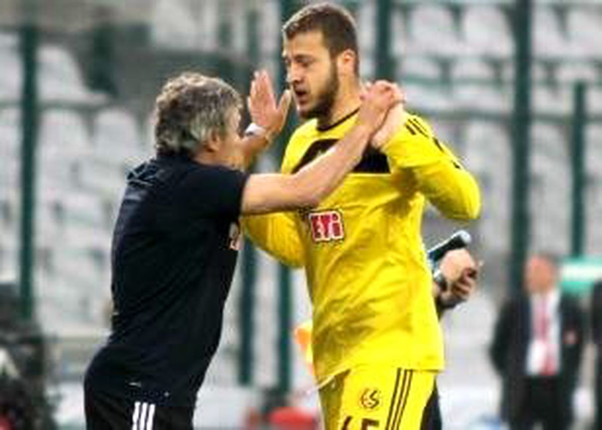 Eskişehirspor\'da Şok Kavga!