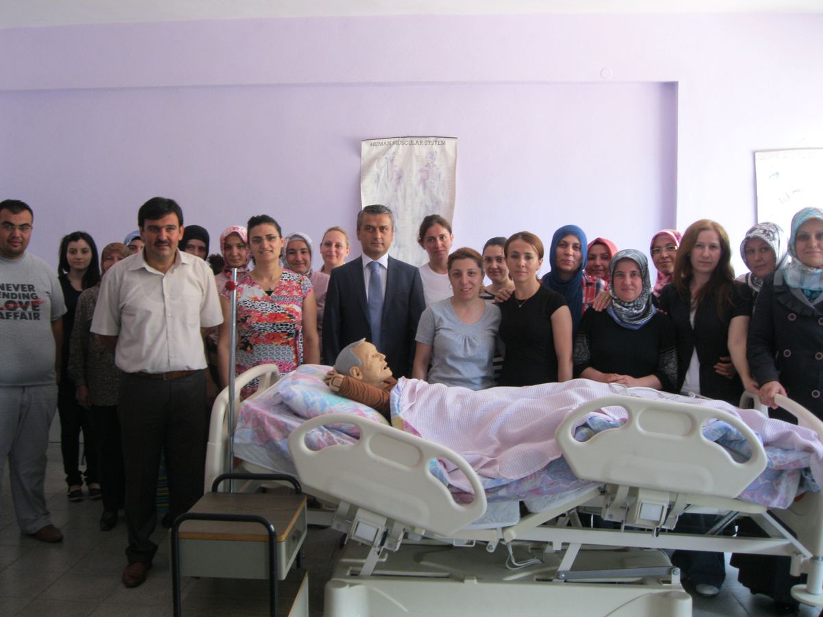 İşkur Hasta ve Yaşlı Refakatçı Kursu Açtı