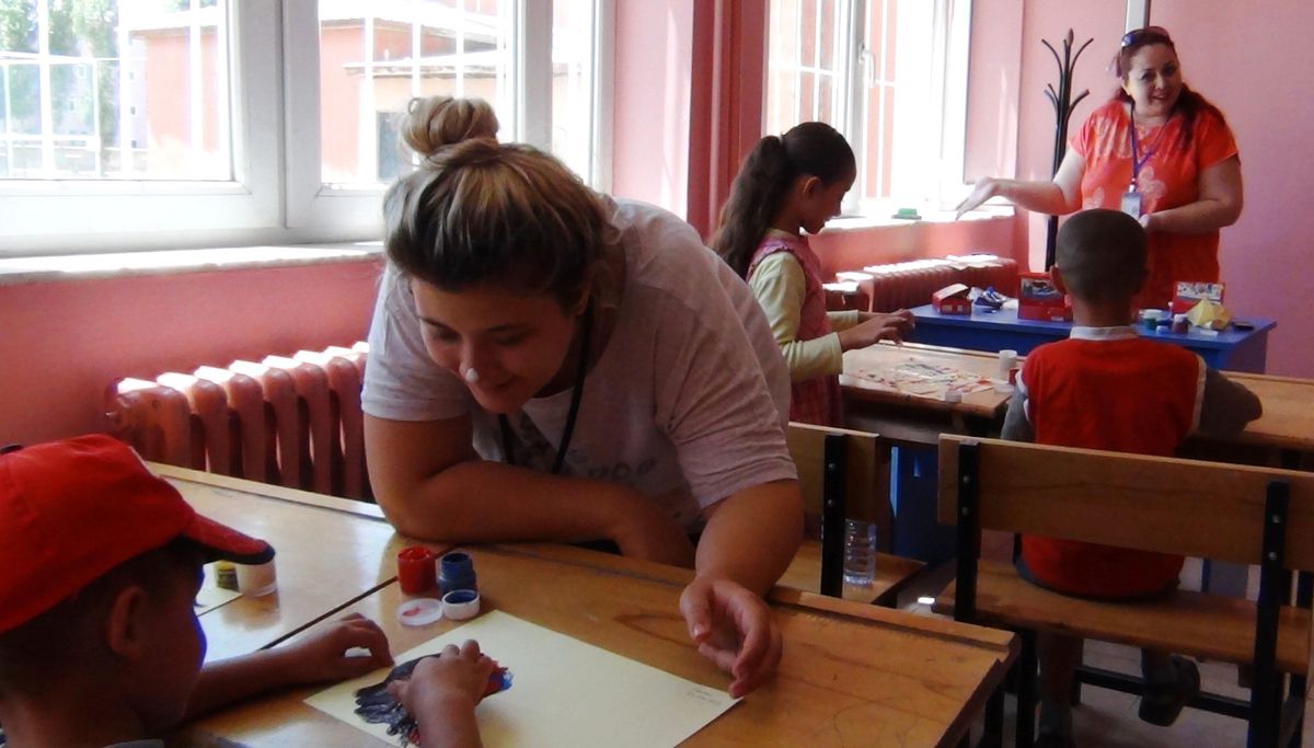 İstanbul Aydın Üniversitesi Gönüllüleri Erciş\'te