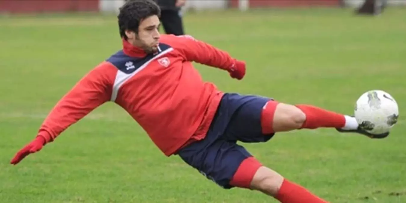 Karşıyaka, Orhan Taşdelen ile Anlaştı