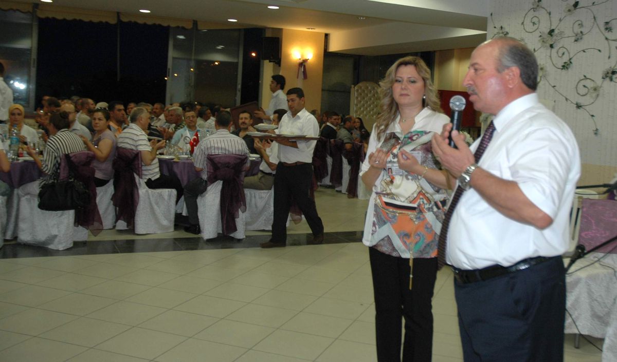 Manisa Esnaf ve Sanatkarlar Odası'ndan İftar Yemeği