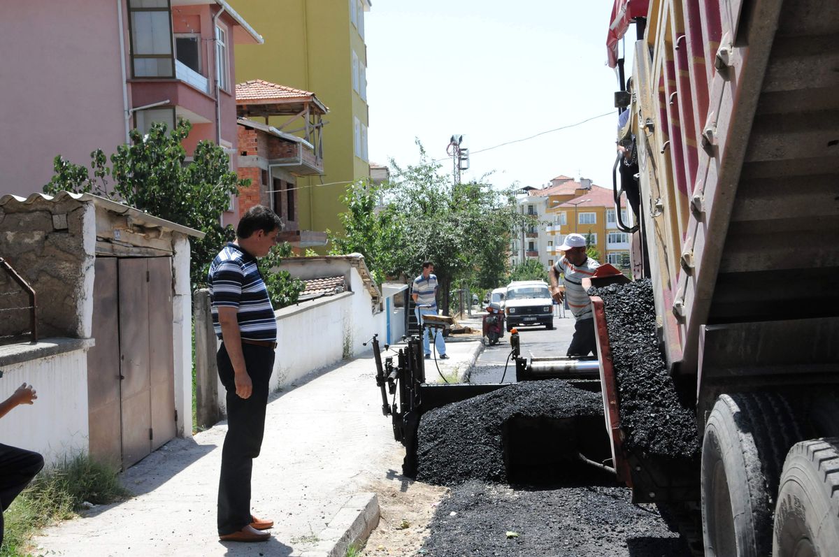 Merzifon Belediyesi\'nden Sıcak Asfalt Seferberliği