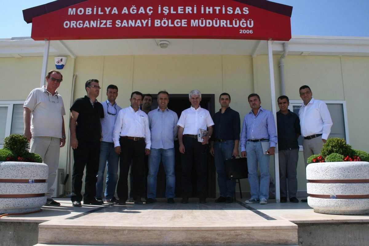 Mobilya Başkentinden Kalıpçılar Vadisi\'ne Yeşil Işık