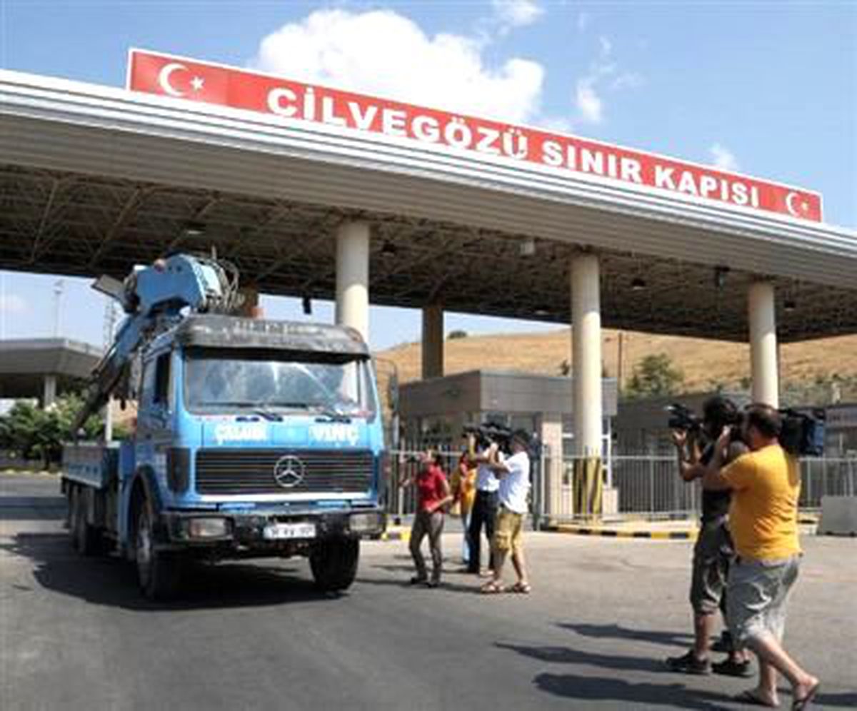 Sigara Karşılığı Suriye\'ye Girdiler