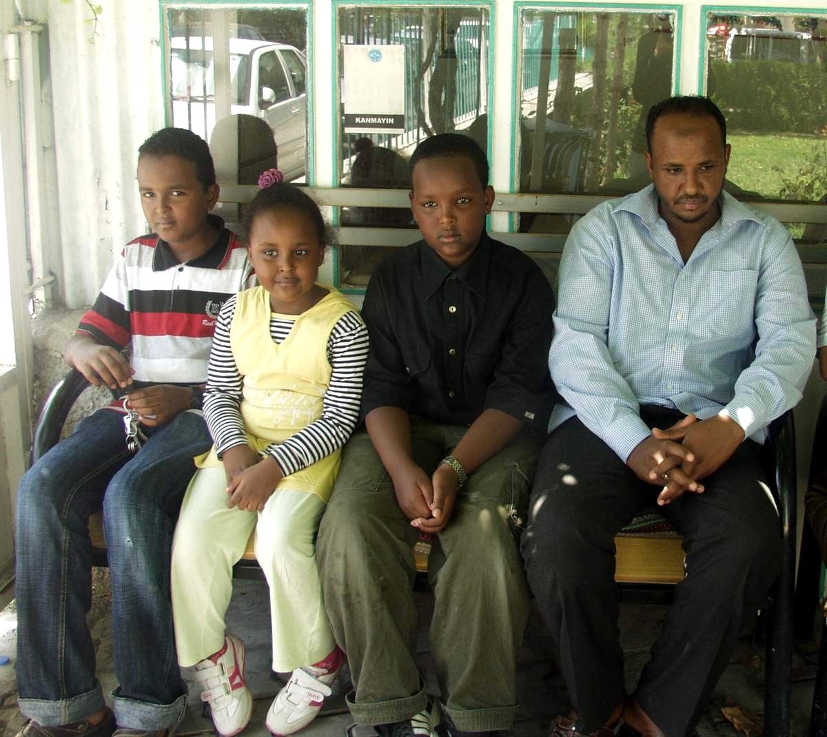 Somalili Aileye Cami Cemaati Sahip Çıktı