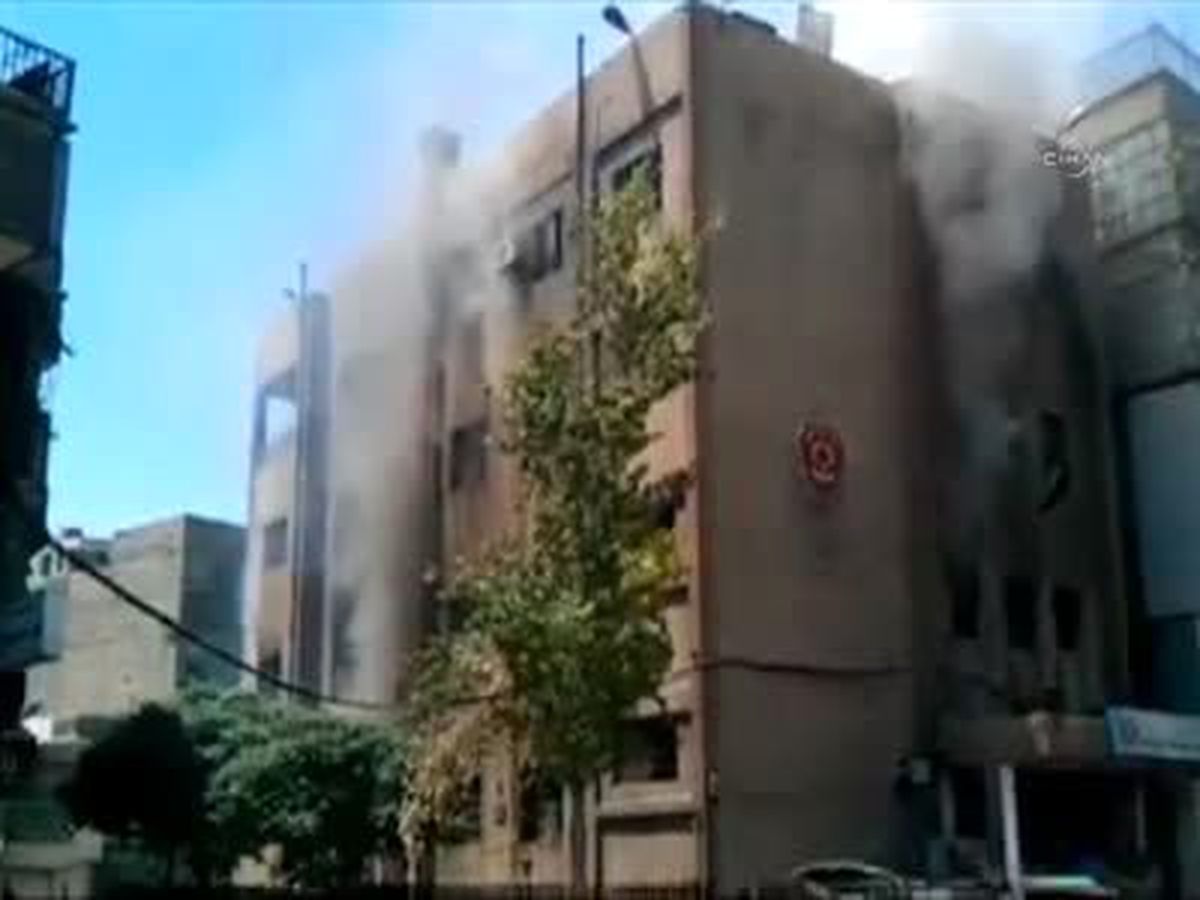 Esad Kendi Halkını Bombalıyor