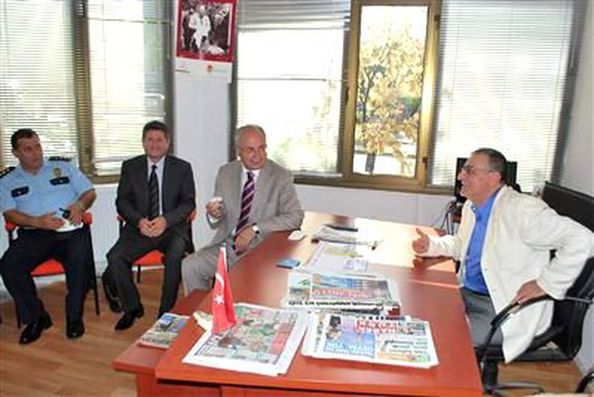 Vali Daşöz Gazeteciler Cemiyetini Ziyaret Etti