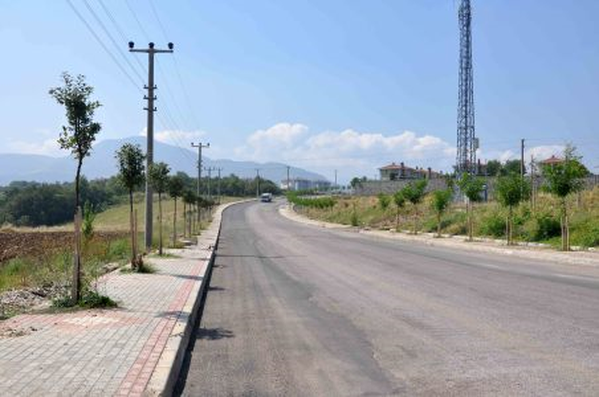 Yakacık Caddesi\'ne Asfalt