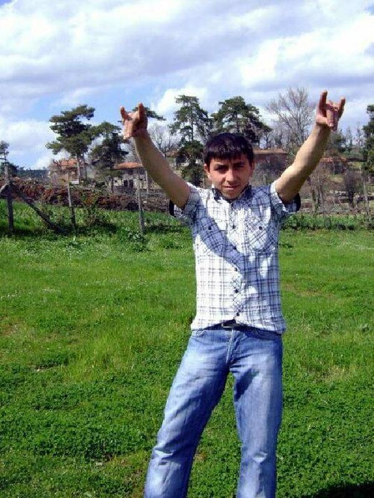 Yenice Şehidine Ağladı