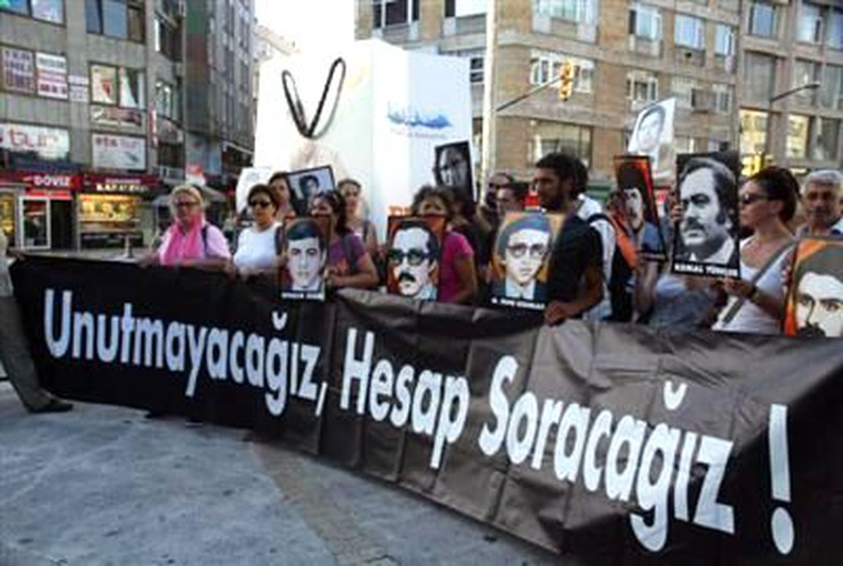 Bahçelievler Sanıklarının Serbest Bırakılmasını Protesto Ettiler