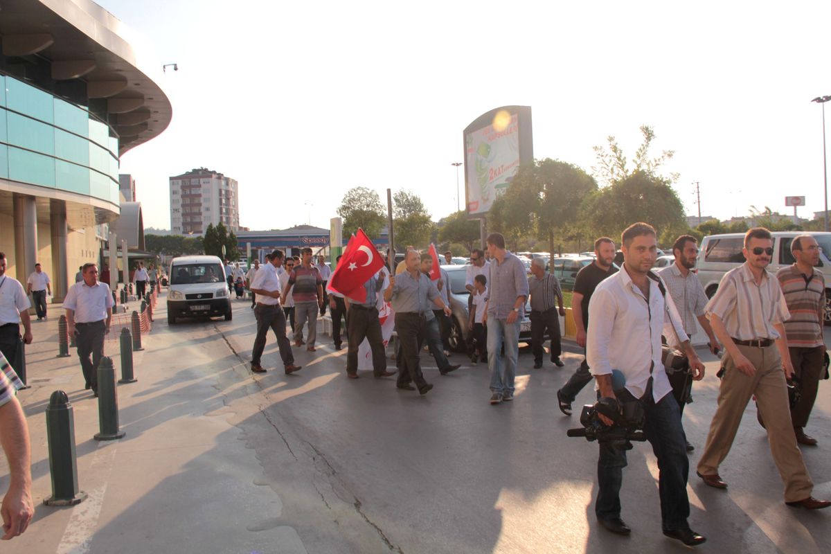 BBP Başörtüsü Skandalına Fransız Kalmadı