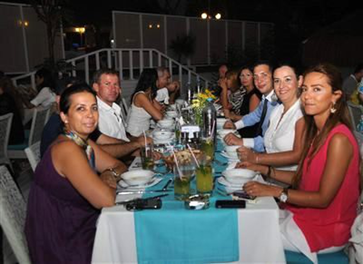 Best Western Khan Hotel Medya Mensuplarına İftar