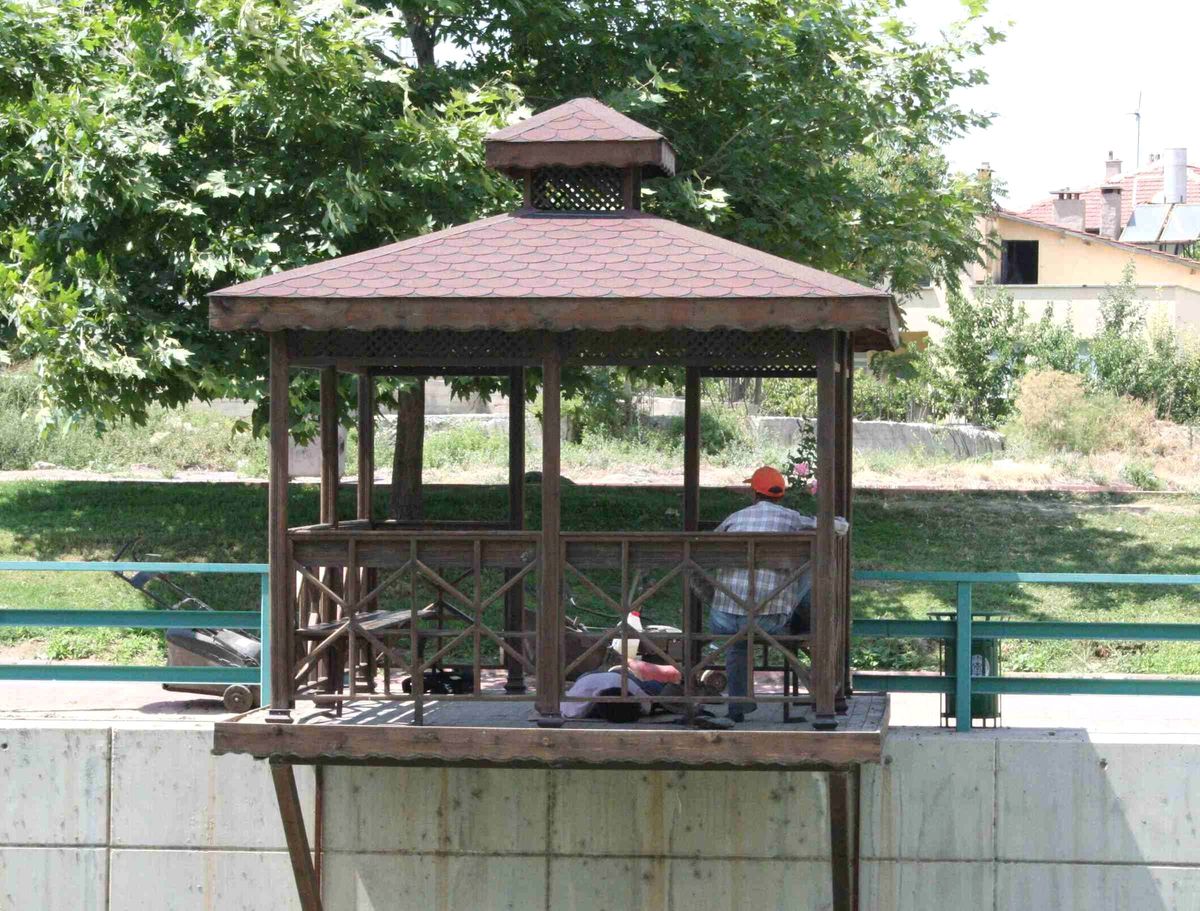 Beyşehir\'de Parklarda Şekerleme Keyfi