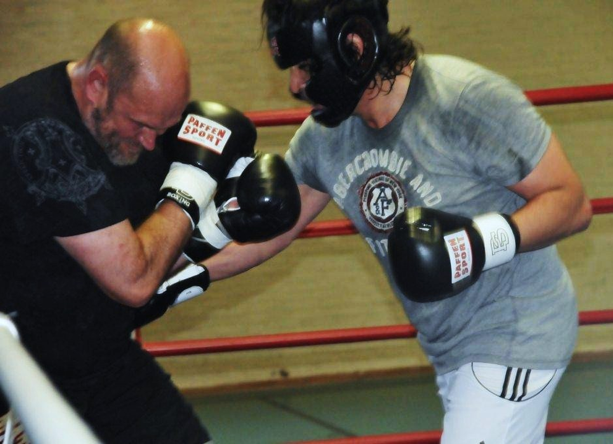 Alman Spor Müdürüne Türk Dayağı