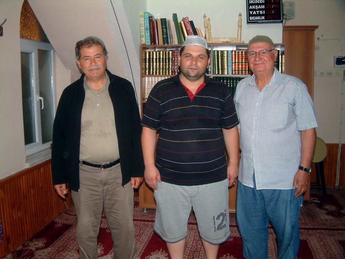 Lokantacı Genç Gönüllü Müezzin Oldu