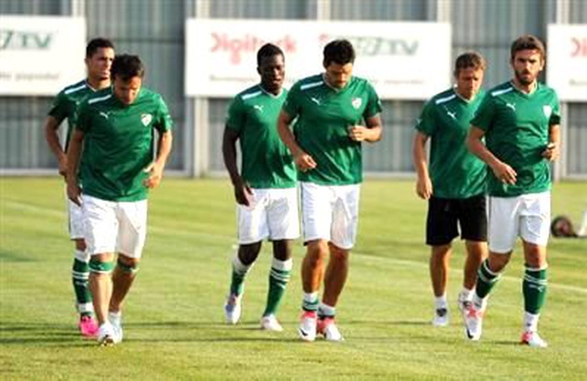 Bursaspor\'da Hazırlıklar Sürüyor