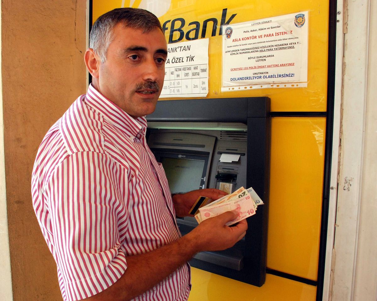 Çalıştırılmadığını İleri Süren Başkan Yardımcısının Maaşına Zam