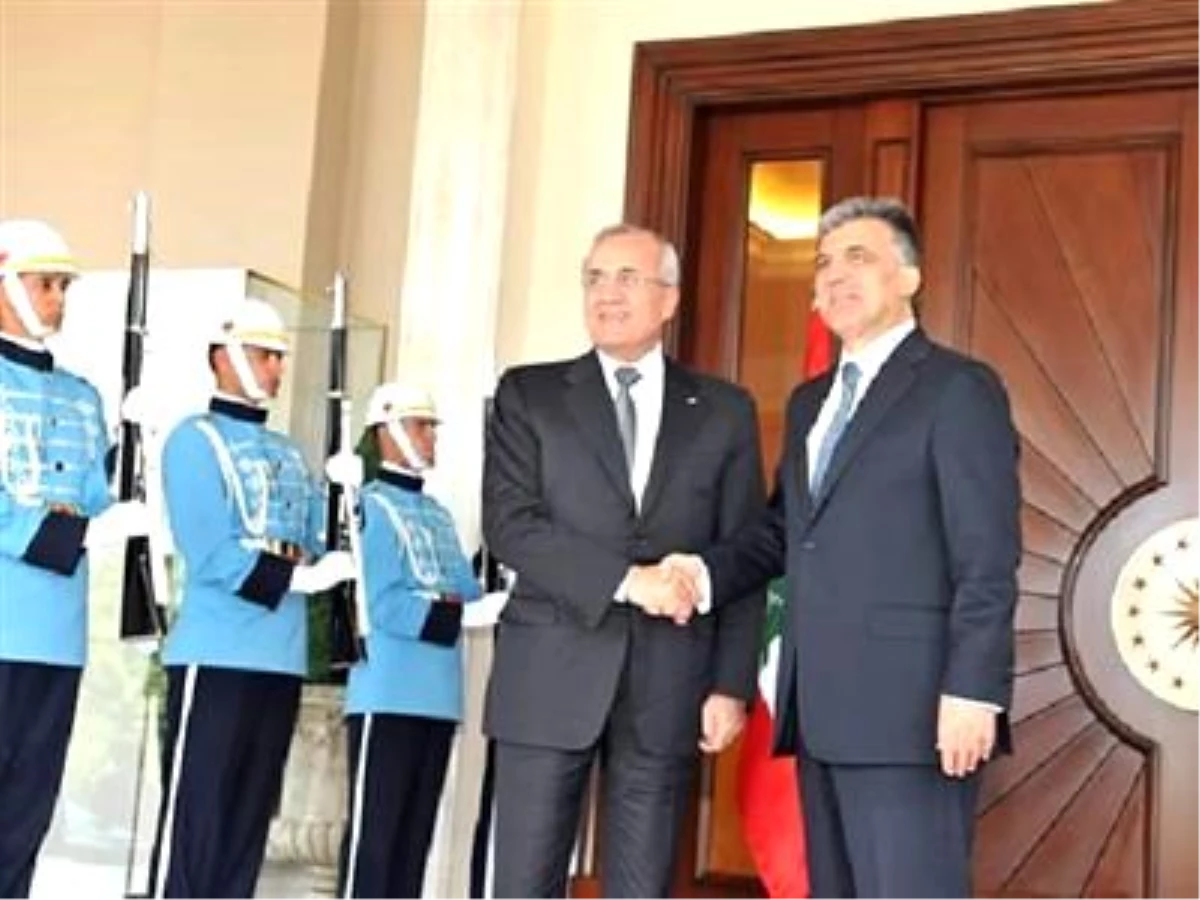 Cumhurbaşkanı Gül, Lübnan Cumhurbaşkanı Süleyman ile Biraraya Geldi