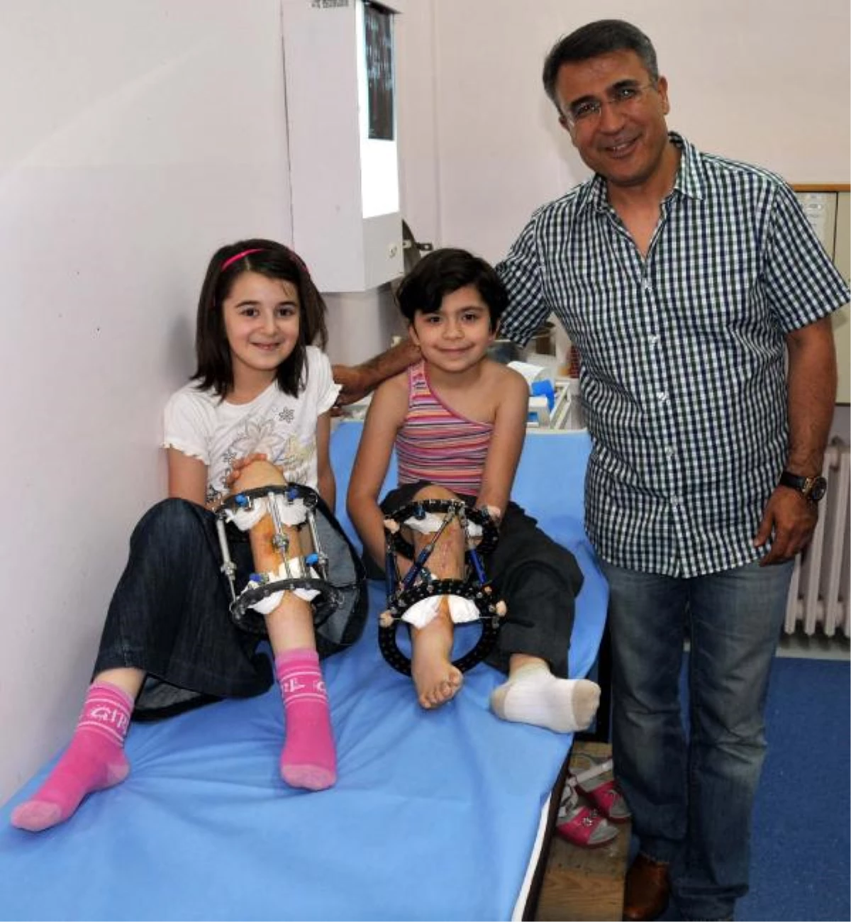 Doğuştan 5 Santim Kısa Olan Bacakları Ameliyatla Uzatıldı