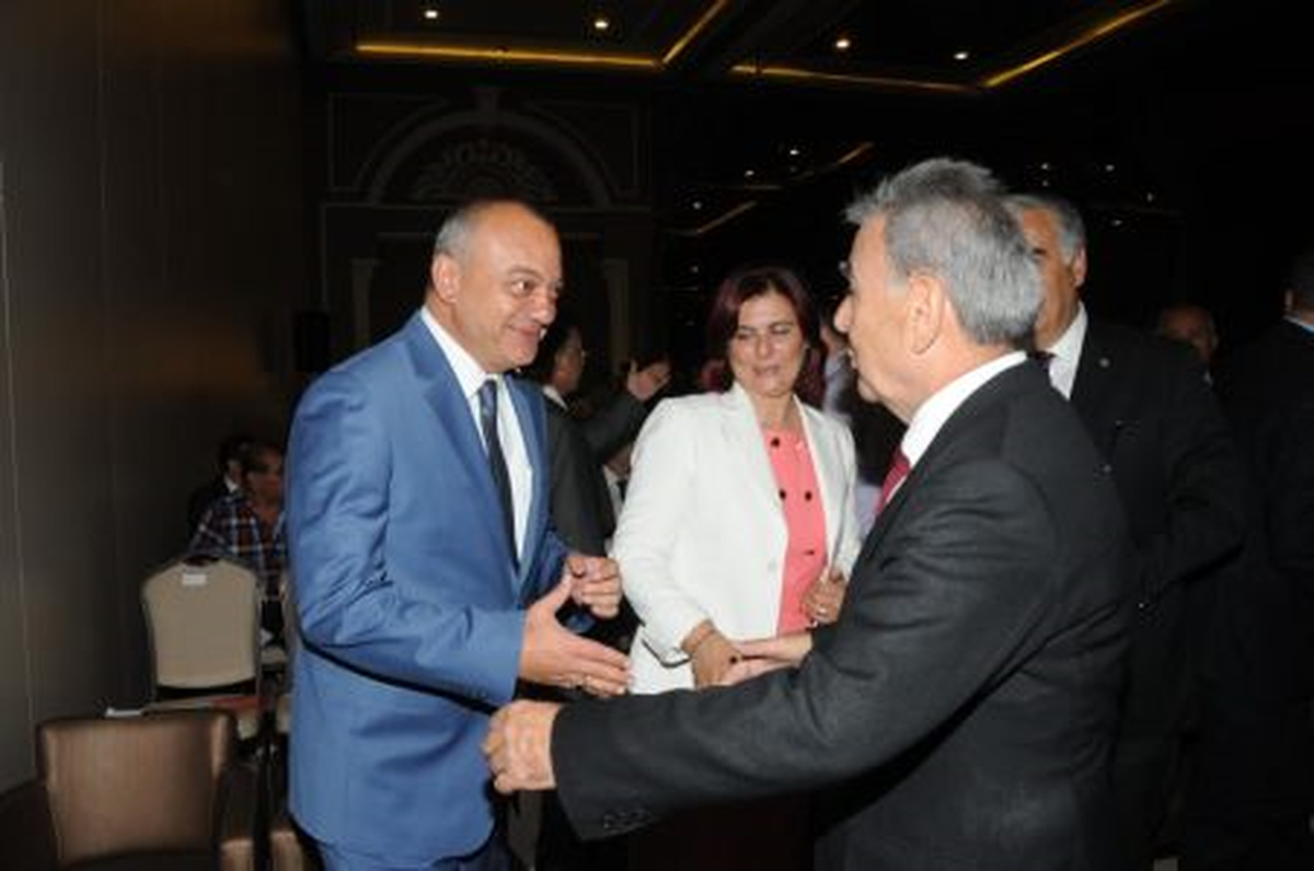 Ergün Kentsel Dönüşüm Zirvesi\'ne Katıldı