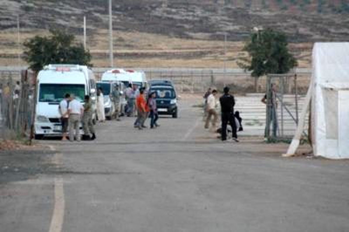 Esad Rejiminden Kaçan 27 Suriyeli Cizre\'ye Sığındı