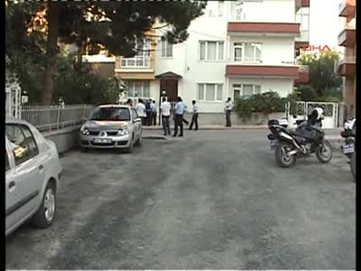 Eşini Rehin Alan Şahıs Polise Silahla Direndi