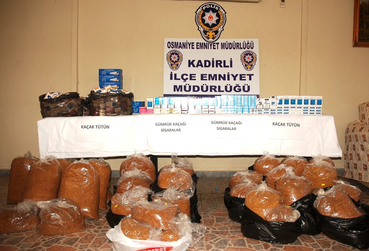 Kadirli\'de \'Kaçak Tütün\' Operasyonu