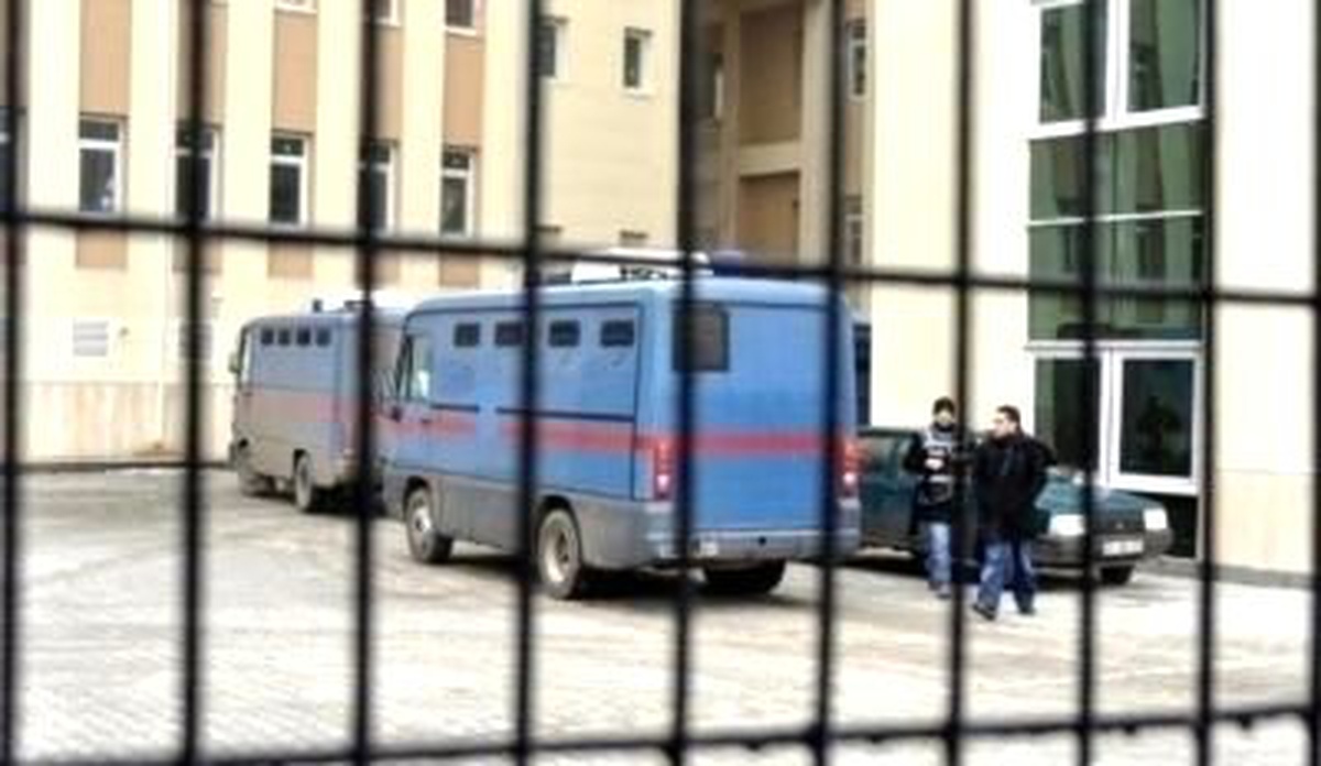 Kck Davasında Avukatlarla Mahkeme Başkanı Ekinci Arasında Tartışmalar Yaşandı