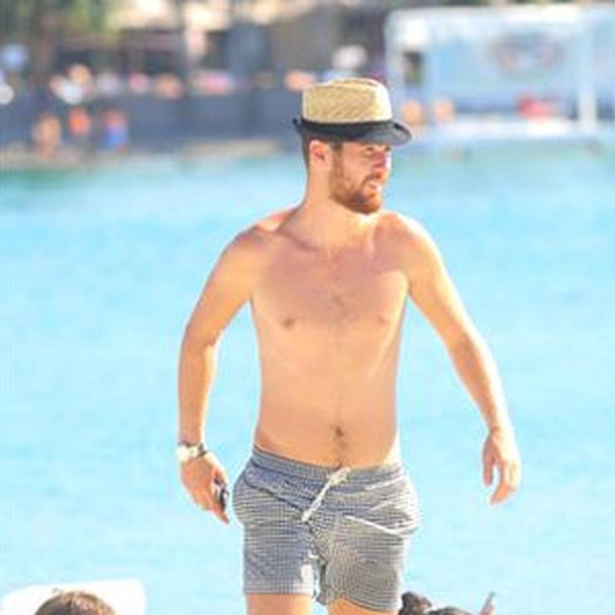 Oğulcan Engin Çeşme\'de Tatilde