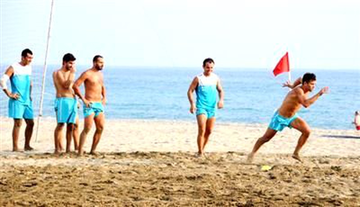 Plaj Futbolu Milli Takımı Alanya\'da Kampa Girdi