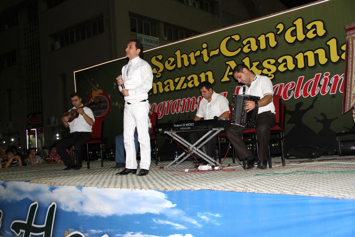 Ramazan Akşamlarında Azerbaycan Rüzgarı Esti