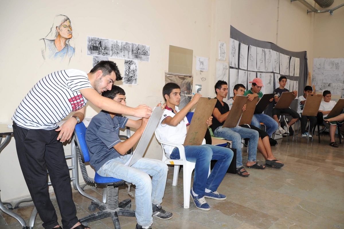 Sanat Atölyesi Gençleri Akademiye Hazırlıyor