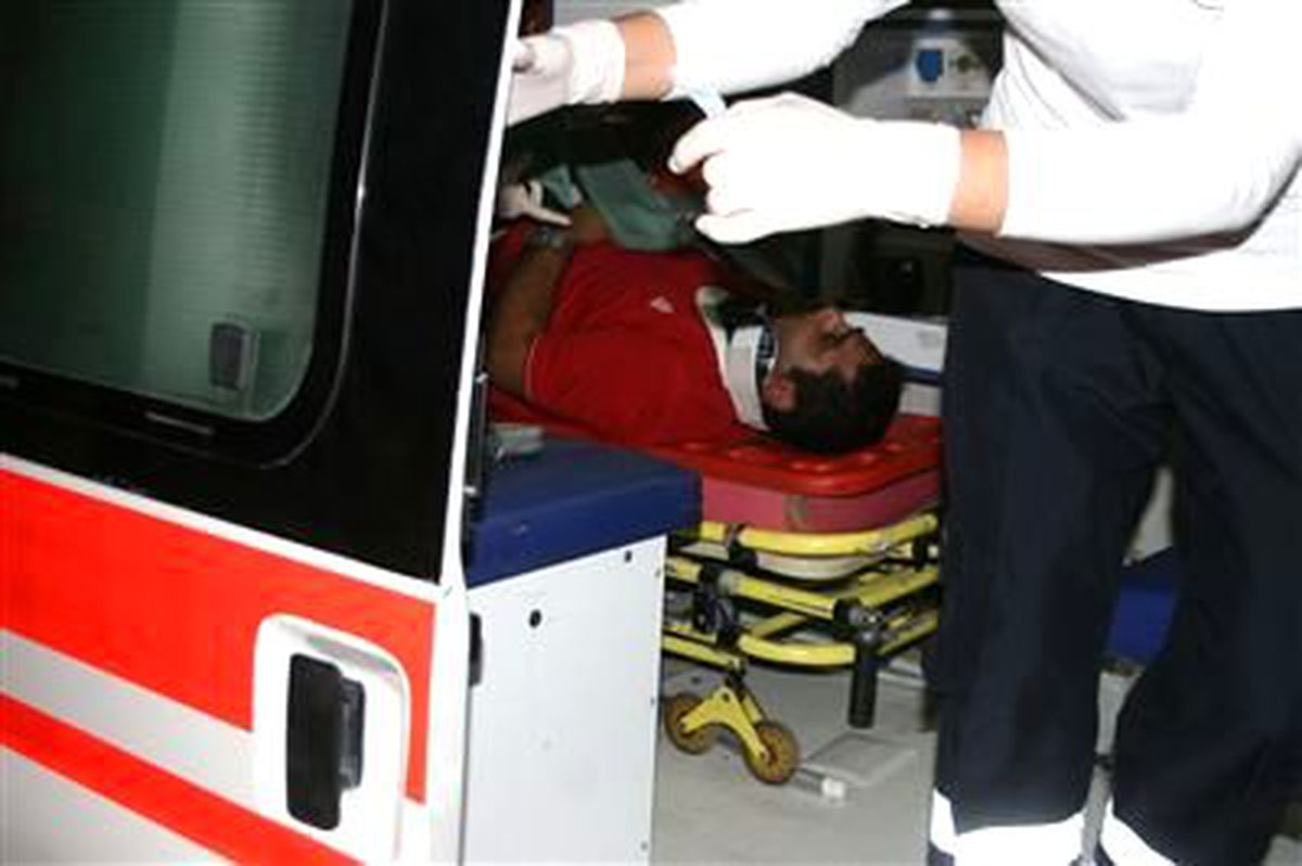 Sınırda Trafik Kazası: 1 Ölü, 10 Yaralı