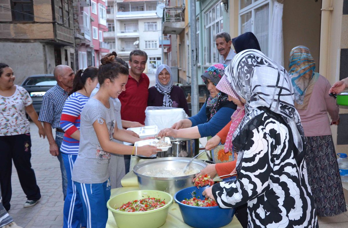 Sokakta İftar